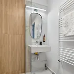 Апартаменти Onyx 57 - Beautiful 2 Bedrooms Cathedral View - Luxury - Free Parking *