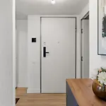 Onyx 57 - Beautiful 2 Bedrooms Cathedral View - Luxury - Free Parking Бухарест