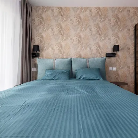 Onyx 57 - Luxurious 10th Floor Cathedral View Balcony 2br 2ba 100m From Marriott Apartment Bucharest