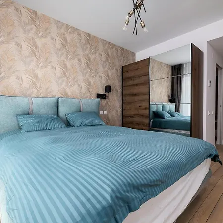 Onyx 57 - Luxurious 10th Floor Cathedral View Balcony 2br 2ba 100m From Marriott *