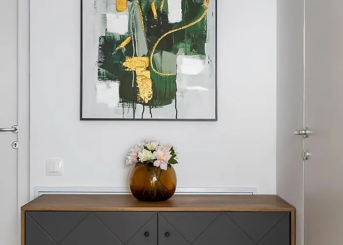 아파트 Onyx 57 - Luxurious 10th Floor Cathedral View Balcony 2br 2ba 100m From Marriott 부쿠레슈티