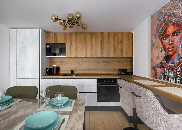 Apartament Onyx 57 - Luxurious 10th Floor Cathedral View Balcony 2br 2ba 100m From Marriott *